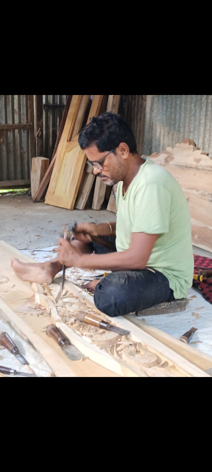 Nironjon sutradhor 